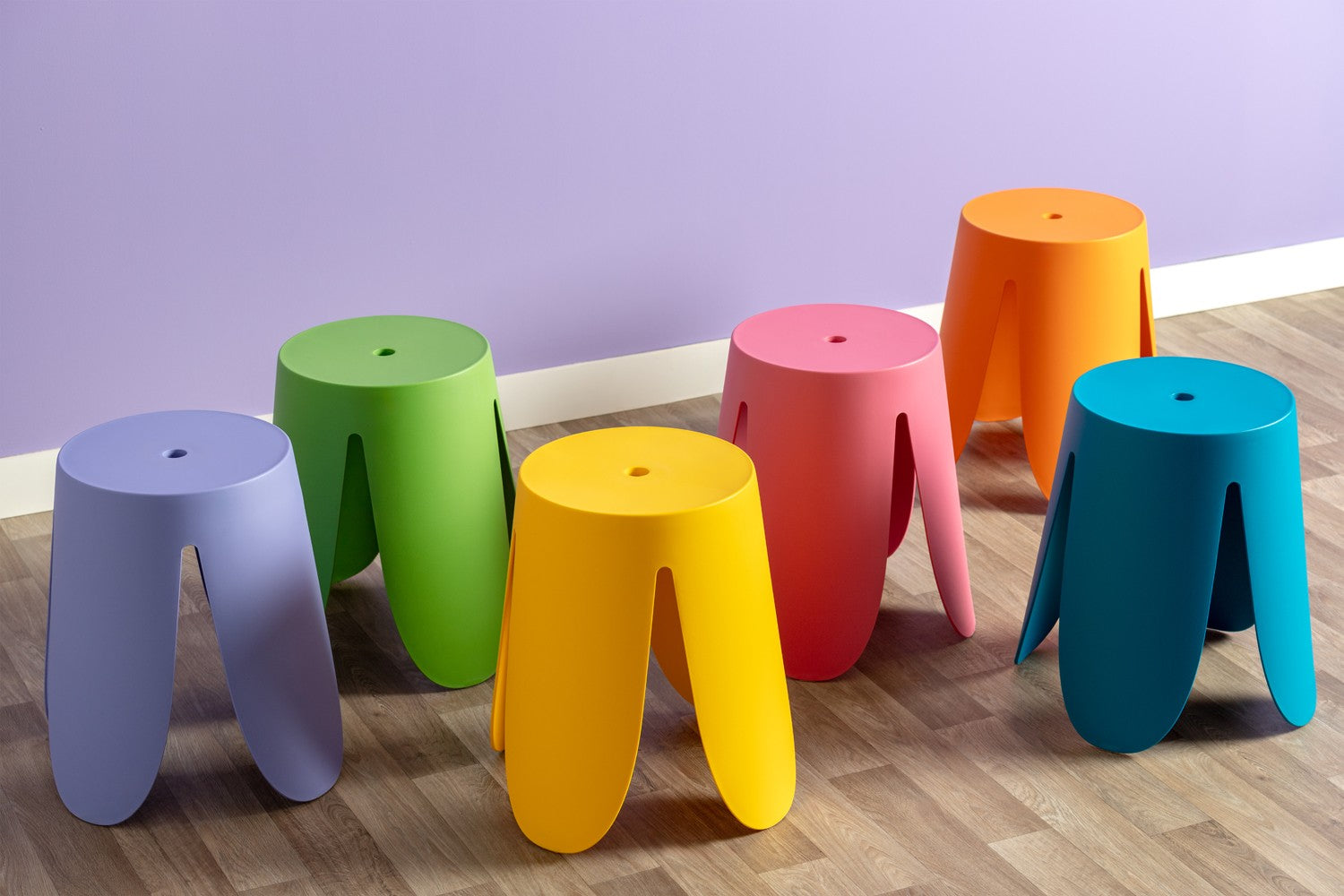 Hocker | Ravish
