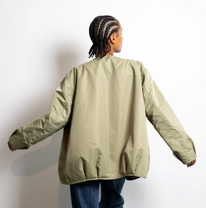 Reversible Bomber Jacke | pale olive/sand
