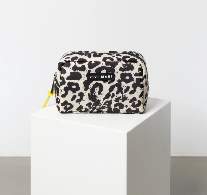 Toiletry Bag small | Leo