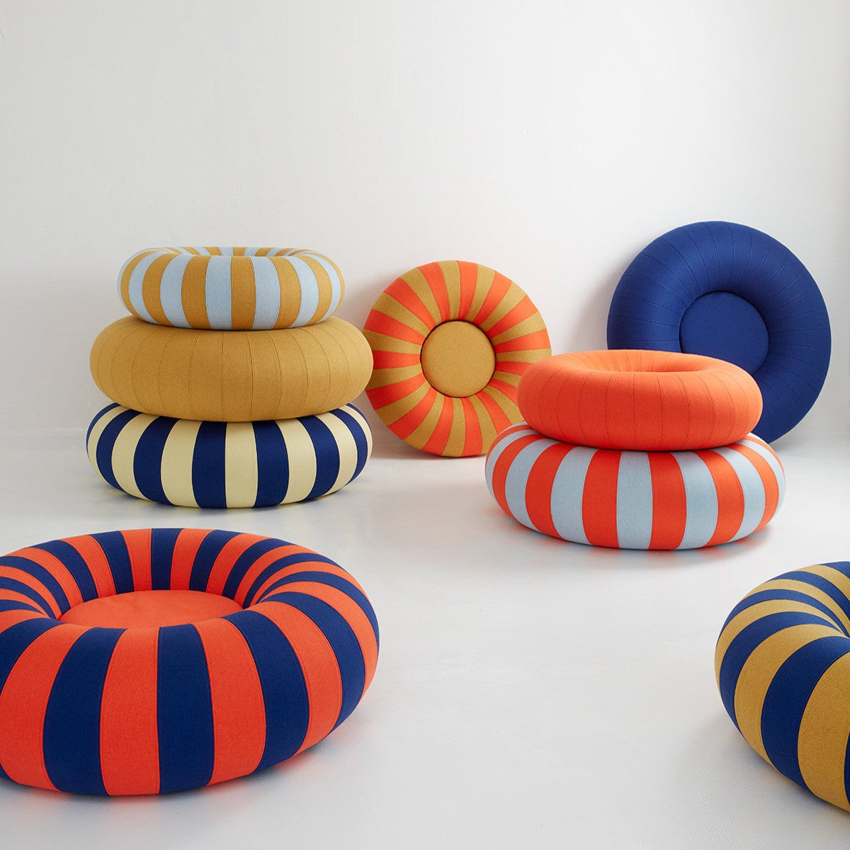 Pouf Float | groß dunkelblau/rot