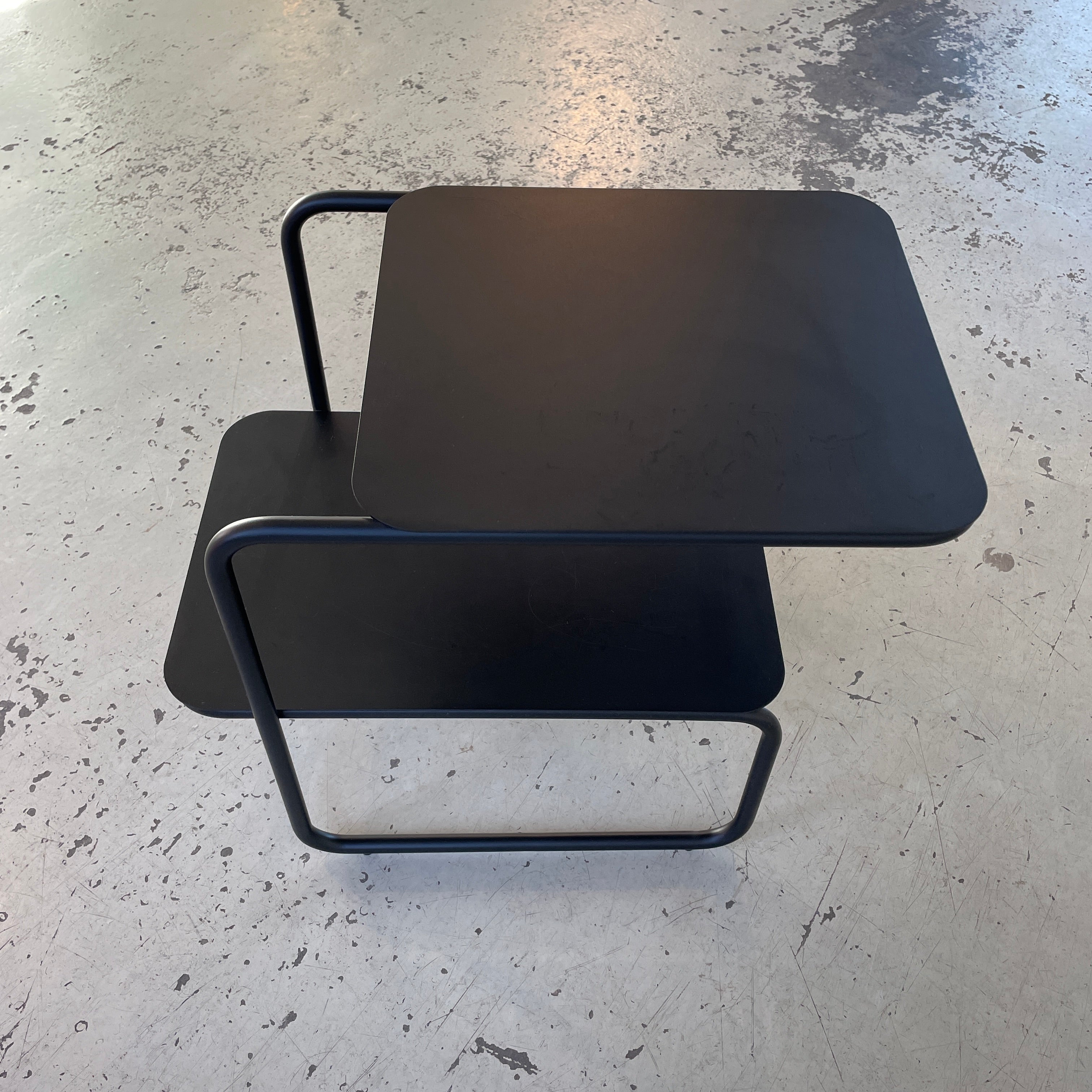 Ausstellungsstück | Beistelltisch Level