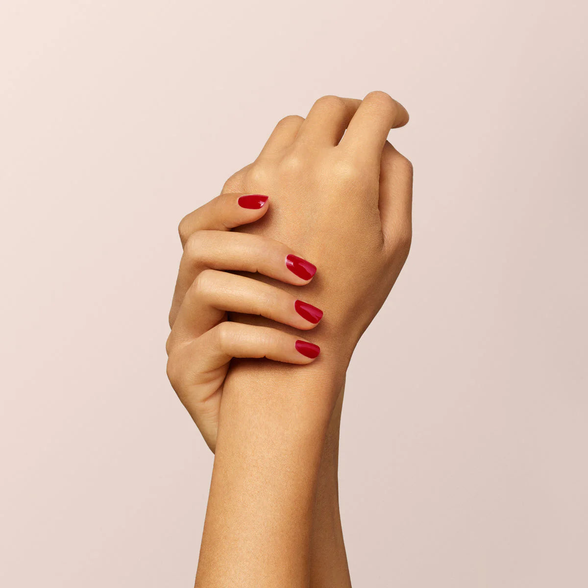 Nagellack Green | red cherry