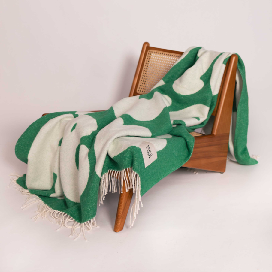 Kuscheldecke | Cool People Live Here