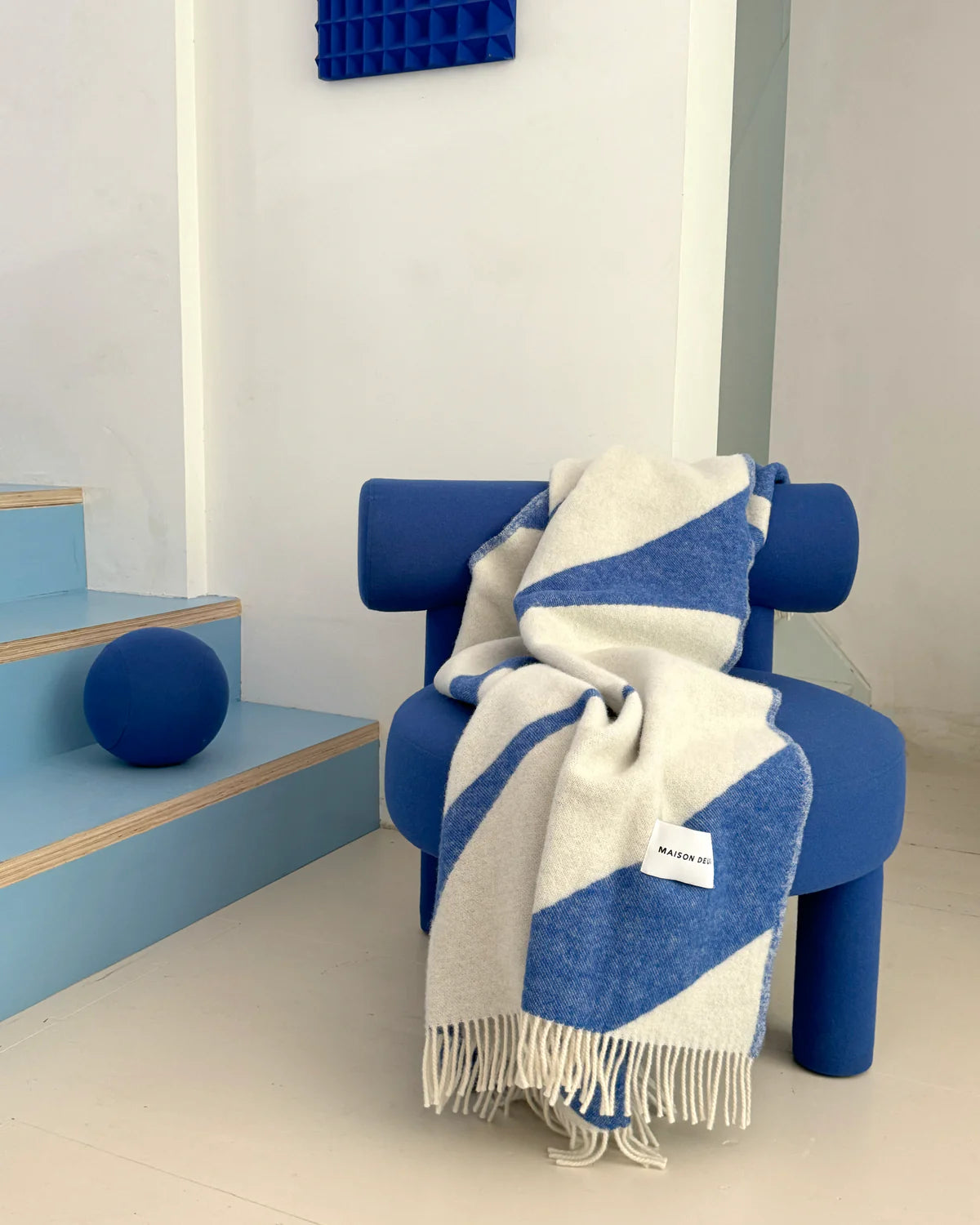 Wolldecke | Swirl Blanket cobalt blue/white