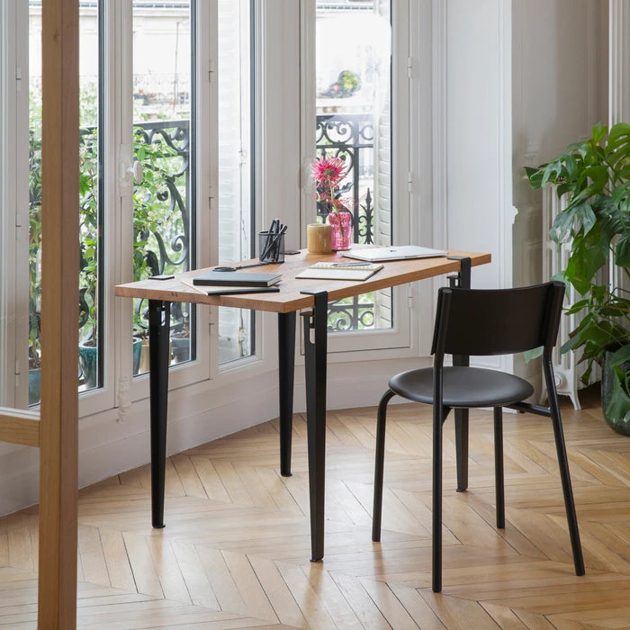 Tischbein von Tiptoe in graphite black bei Frau Rabe im Concept Store Die Halle