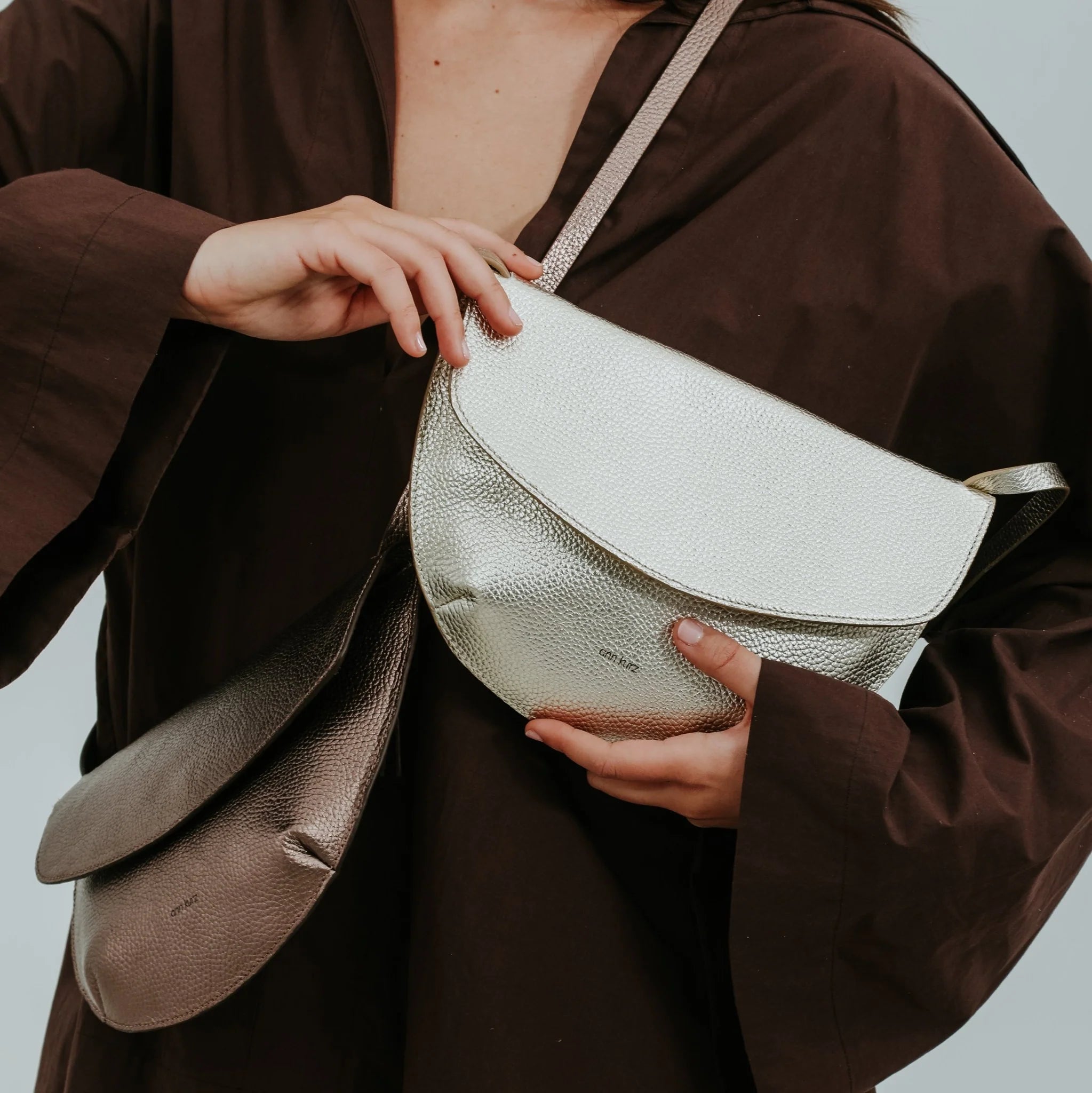 Grace Clutch | Metallic Champagne