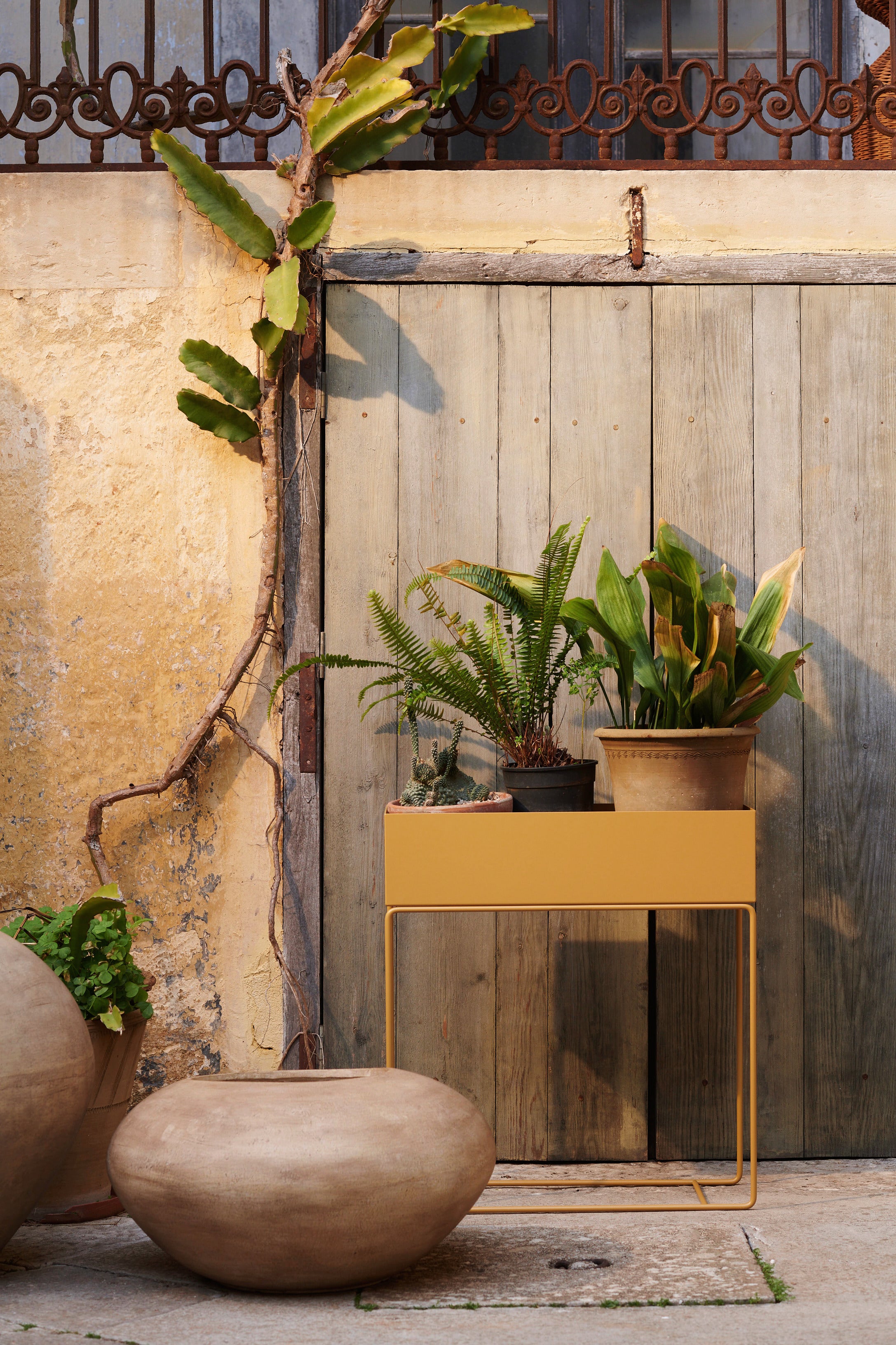 Konsole | Plant Box