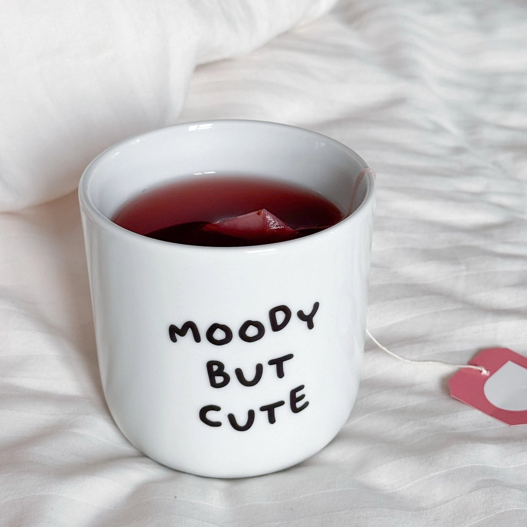 Becher | Moody But Cute