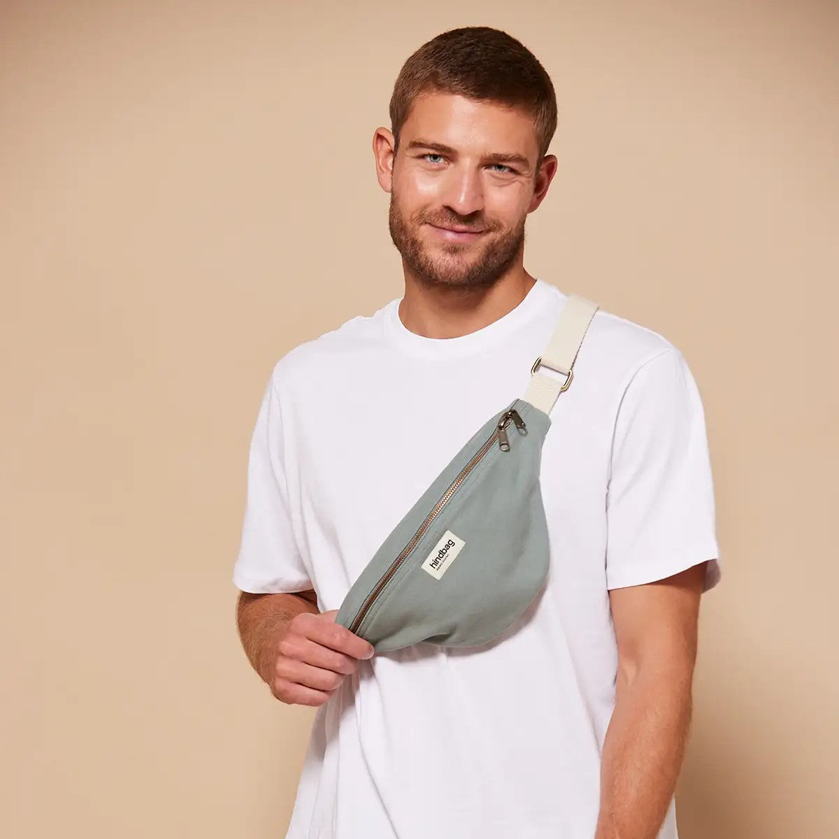 hindbag olivia bauchtasche in salbeigrün bei frau rabe in die halle
