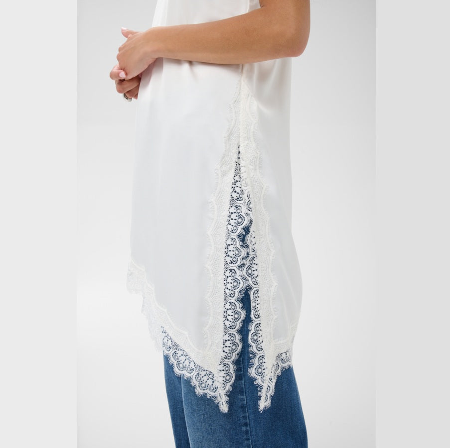 Asymmetrisches Top KAmiala | Whisper White