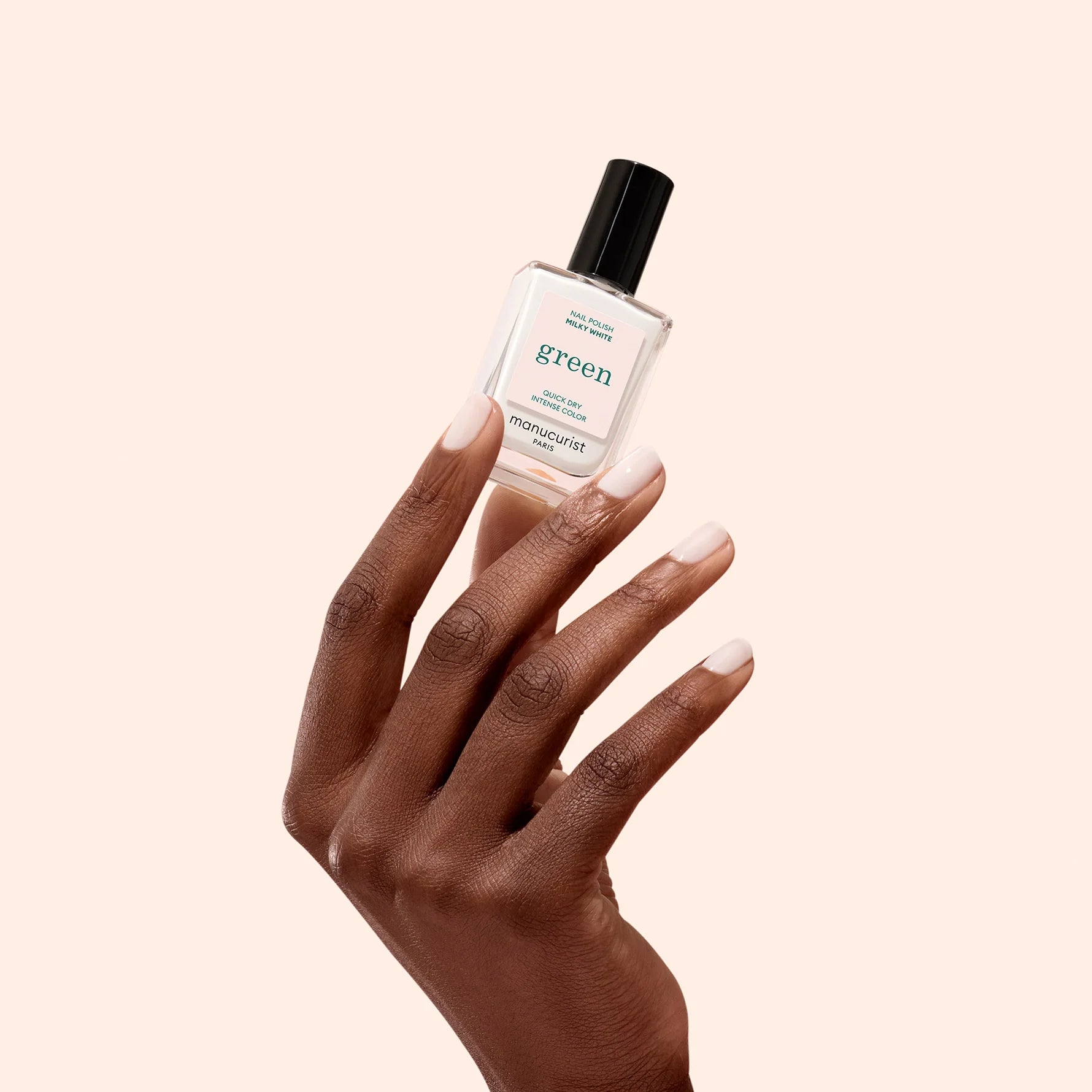 Nagellack Green | Milky White