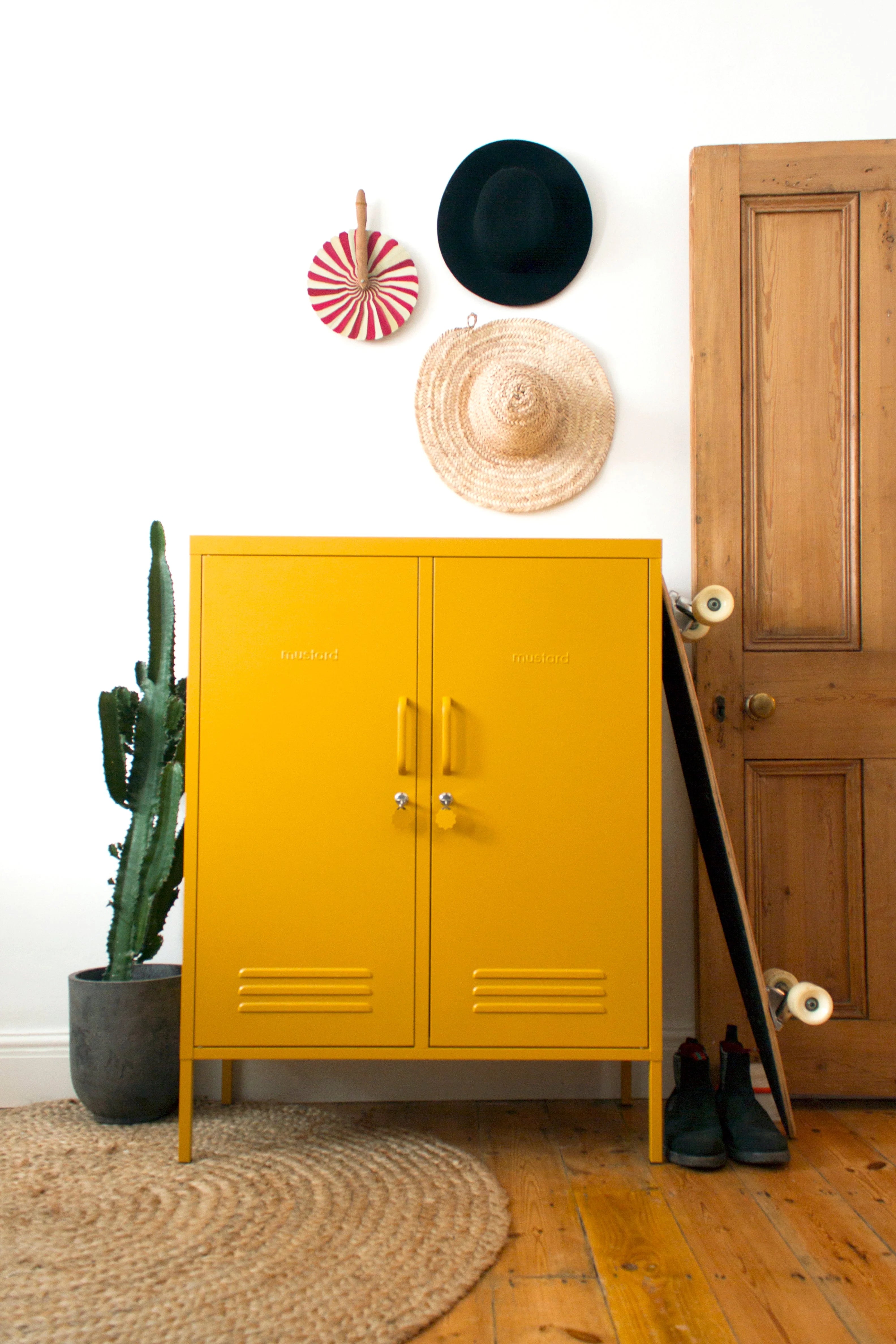 Metallspind | THE MIDI | mustard