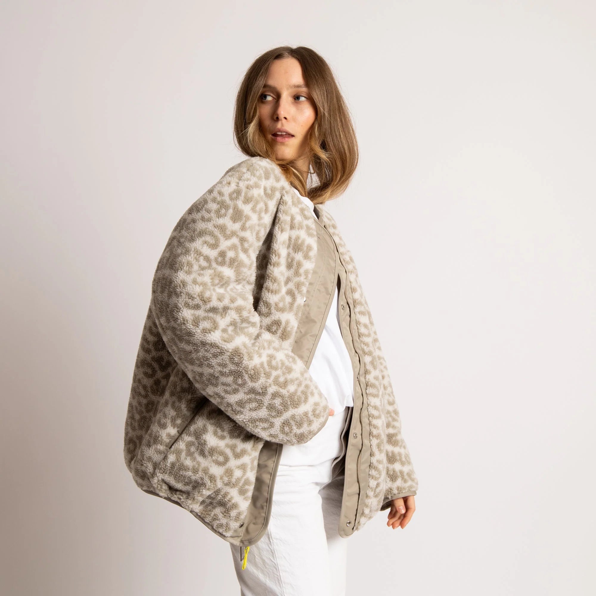 Reversible Bomber Jacke | Stone/Leo Sand-Stone