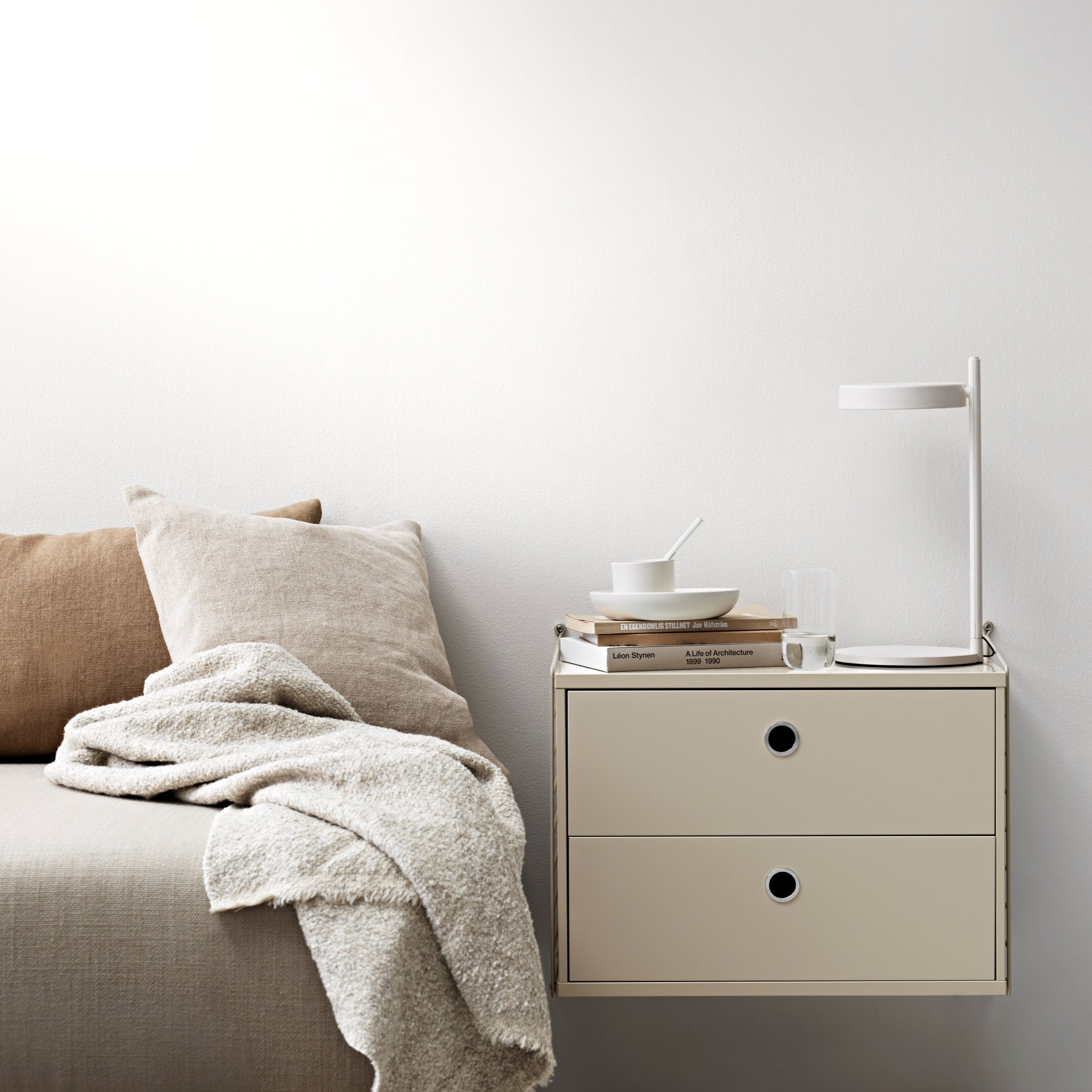 String Furniture | Nachttisch Schlafzimmer A