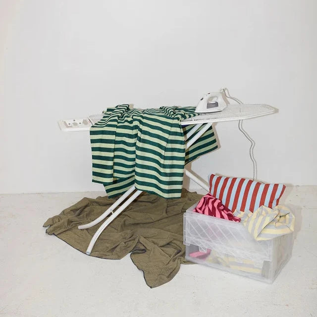 Box Medium | Semi Transparent
