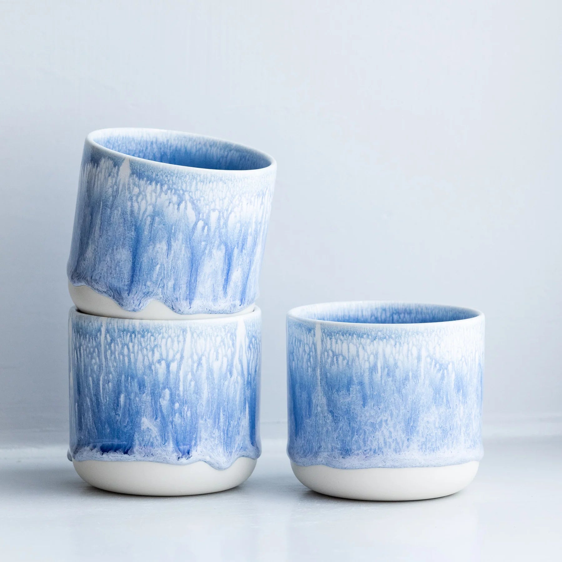 Quench Cup von Studio Arhoj in der Farbe Columbia bei Frau Rabe im Concept Store Die Halle