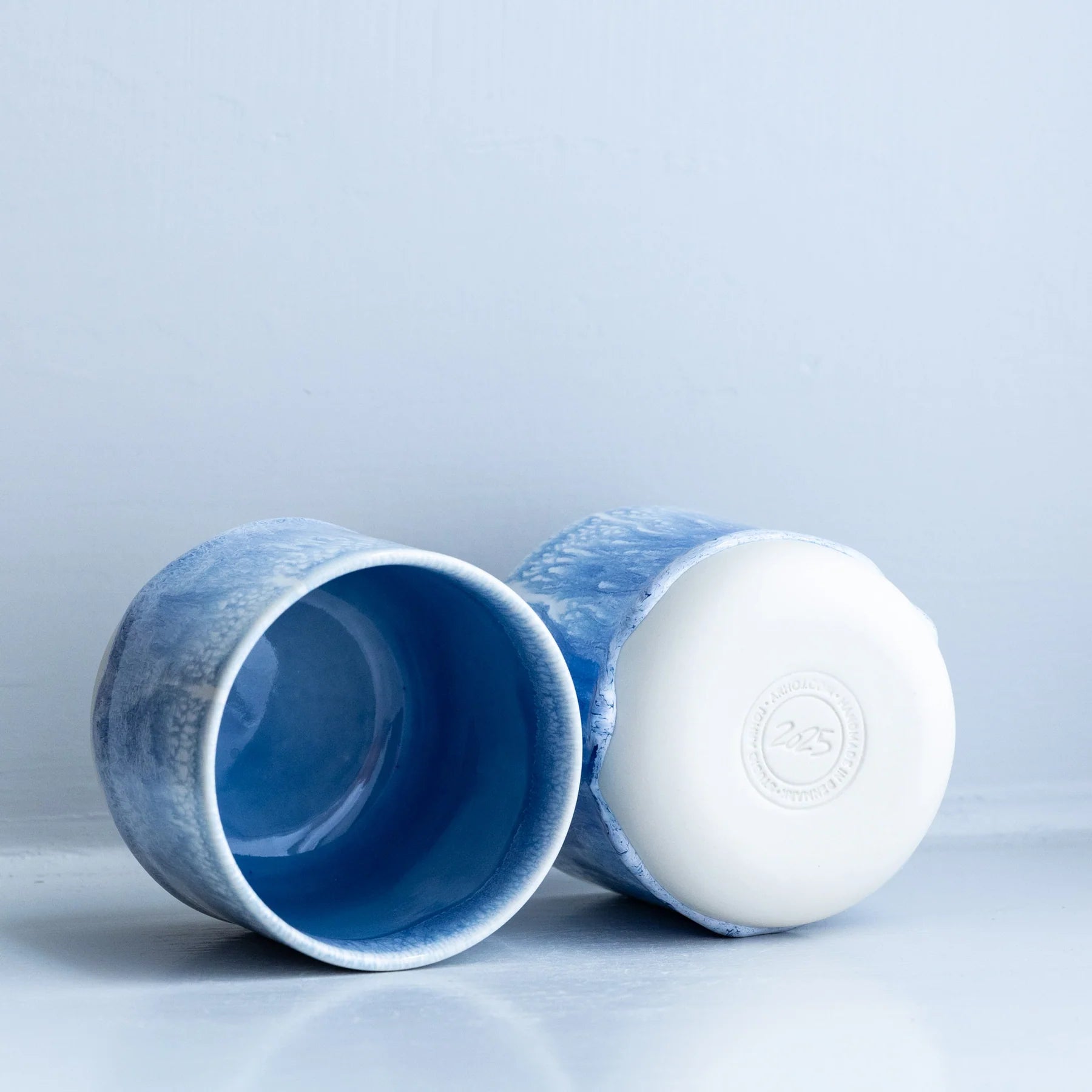 Quench Cup von Studio Arhoj in der Farbe Columbia bei Frau Rabe im Concept Store Die Halle