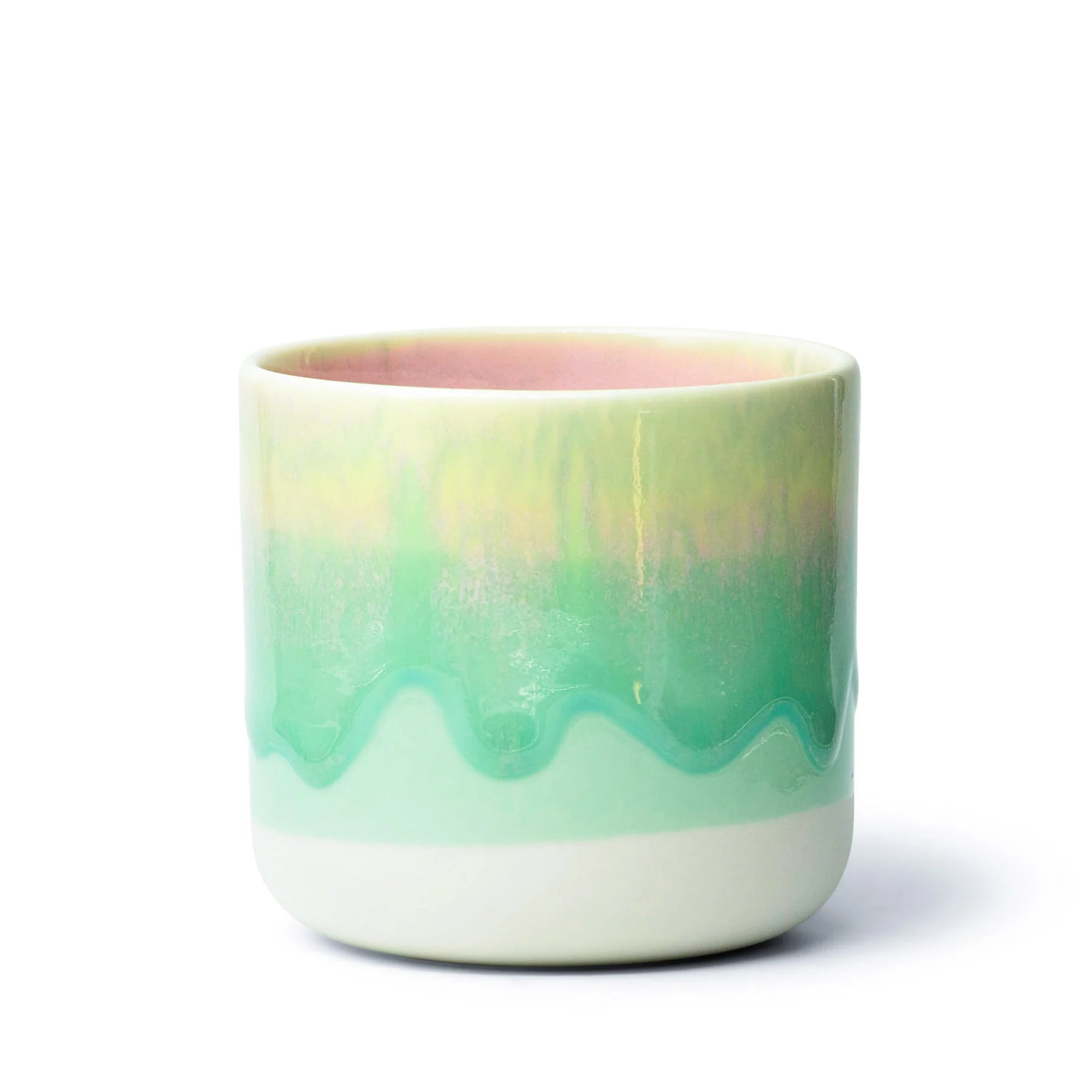 Quench Cup von Studio Arhoj in der Farbe Juicy Guava bei Frau Rabe im Concept Store Die Halle