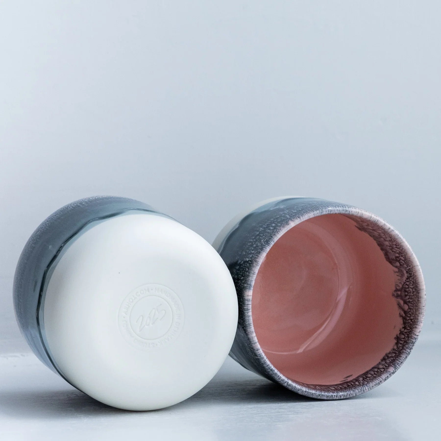 Quench Cup von Studio Arhoj in der Farbe Punk Blonde bei Frau Rabe im Concept Store Die Halle