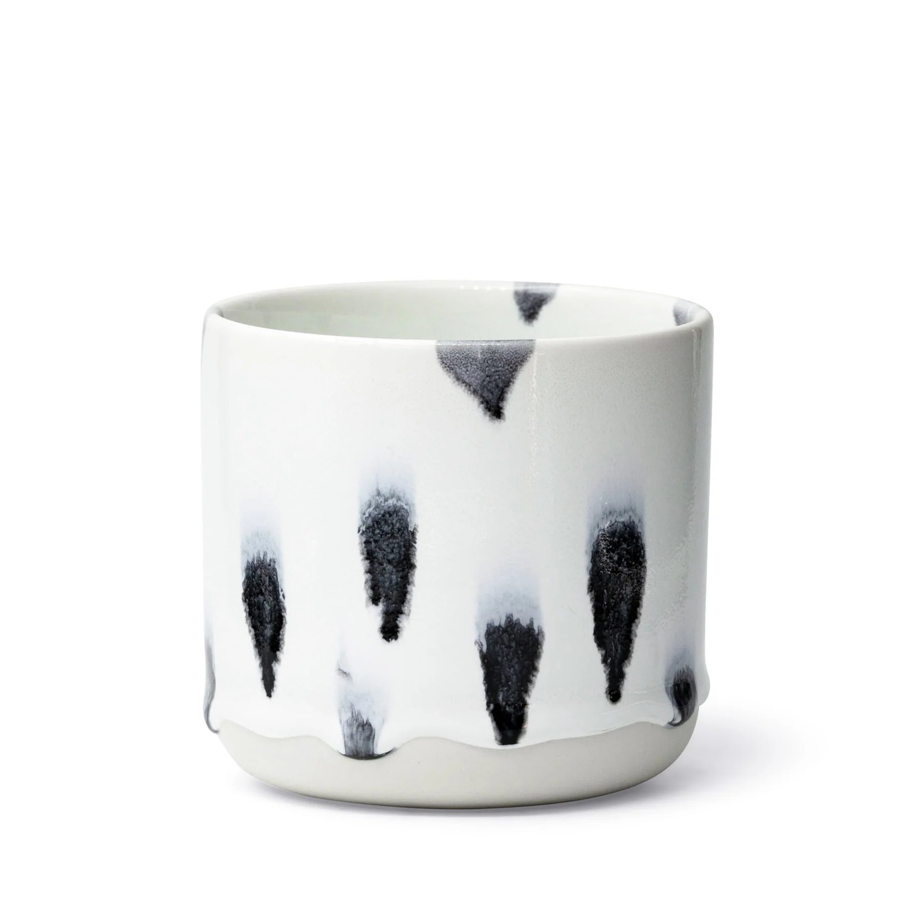 Quench Cup von Studio Arhoj in der Farbe Spot bei Frau Rabe im Concept Store Die Halle