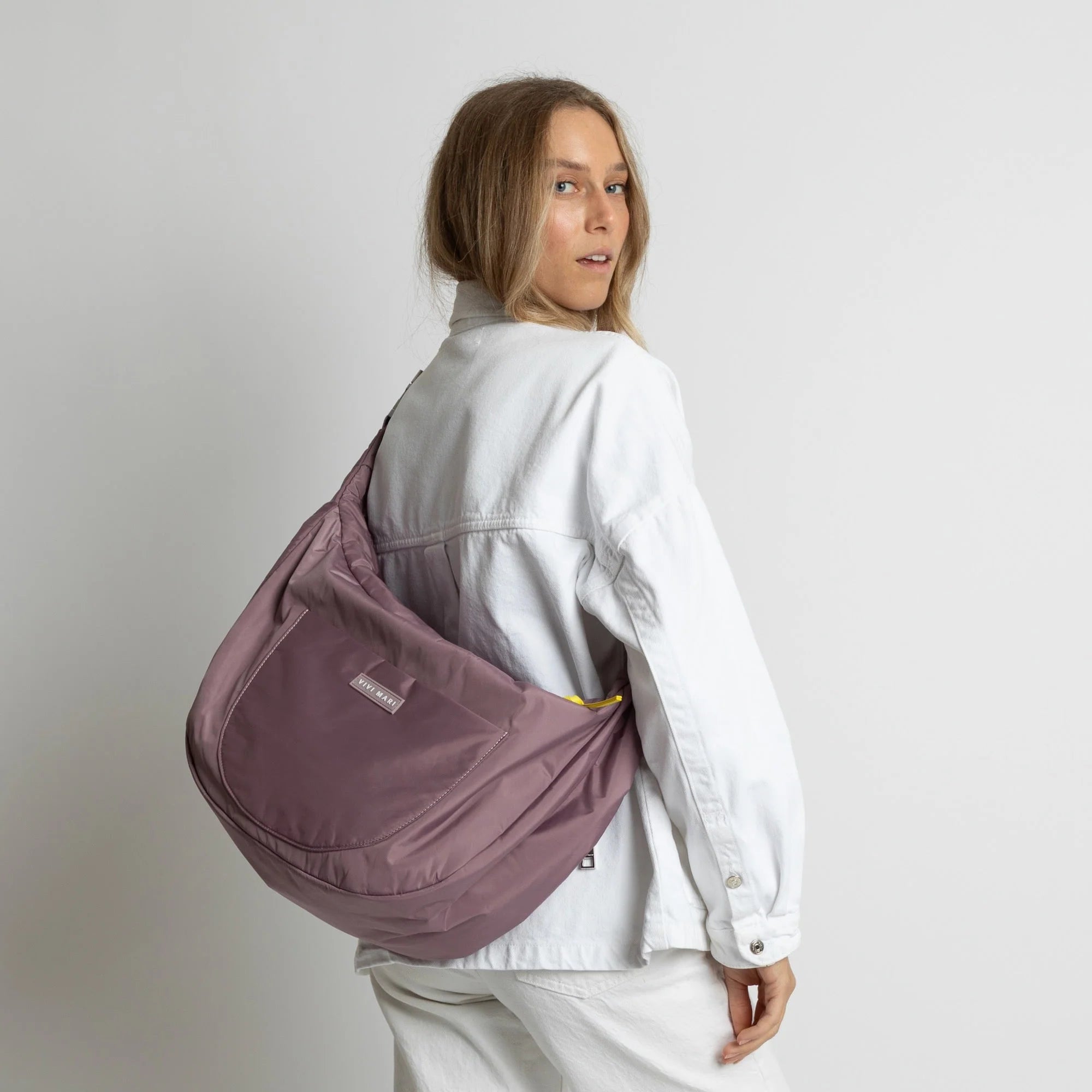 Padded Hip Bag Oversized | Ash Plum
