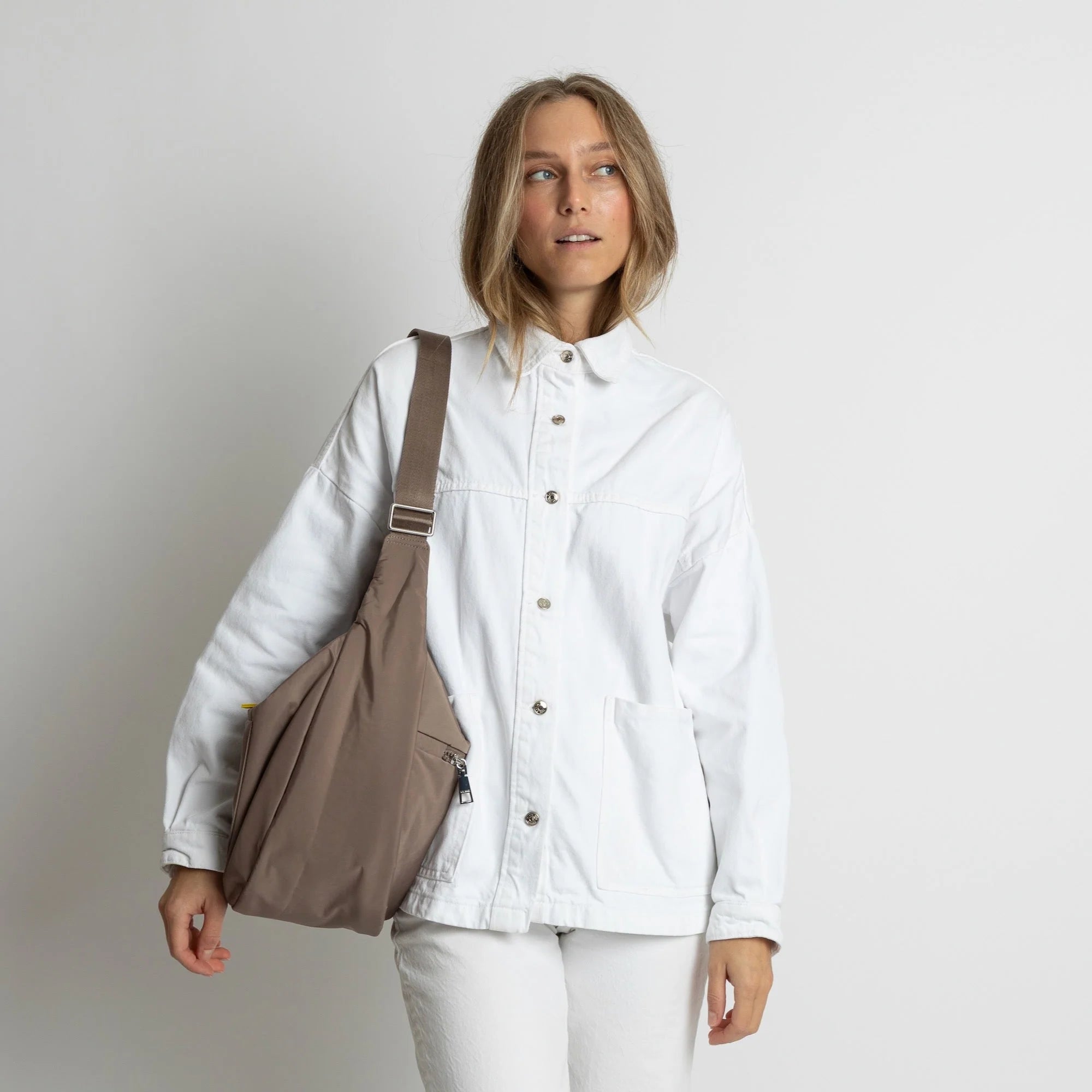 Padded Hip Bag Oversized | Dark Mushroom