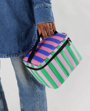 Lade das Bild in den Galerie-Viewer, Tasche Baggu Puffy Lunch Bag | grün/rosa &amp; blau/pink gestreift
