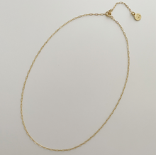 Lade das Bild in den Galerie-Viewer, Kette Pi Short Necklace | Gold Plated Sterling Silver
