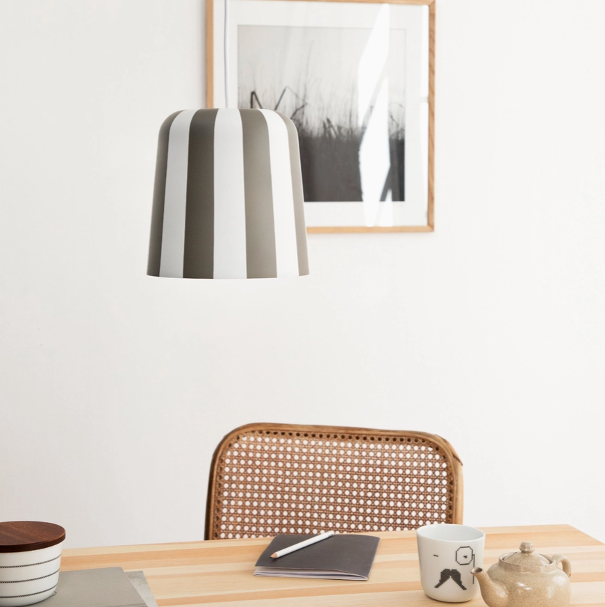 Lampe | Gry | Streifen grau/weiß