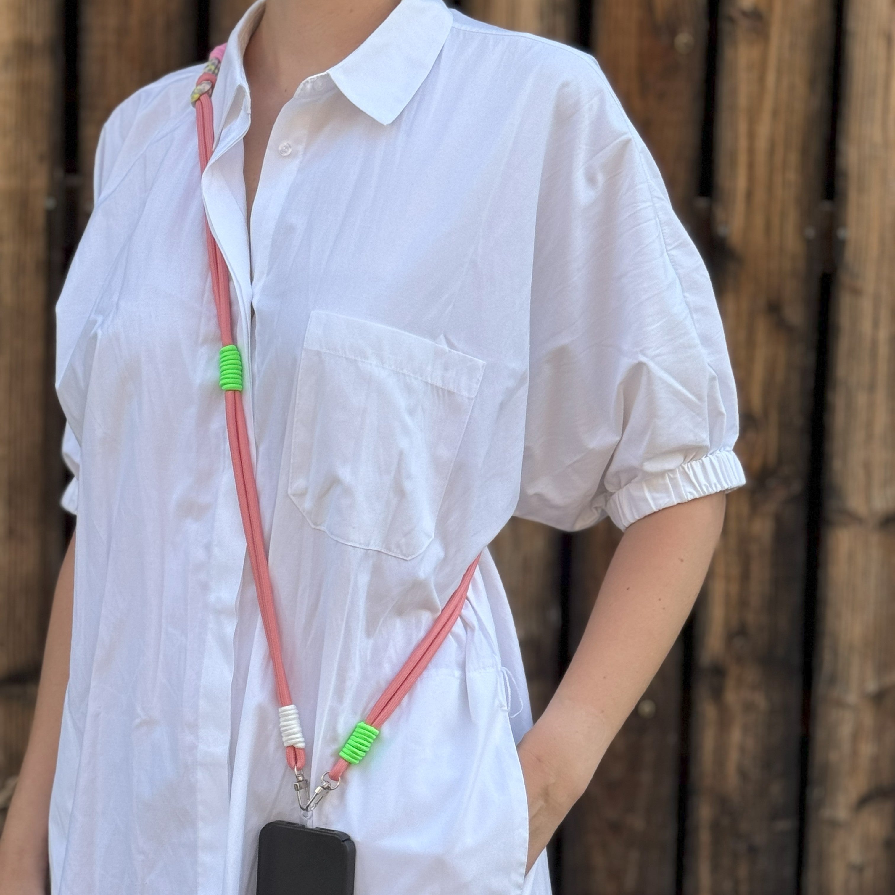 Handykette Torino 02 in rosy peach von Parsley and Pepper bei Frau Rabe in Die Halle