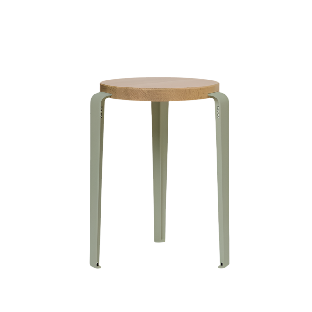 Hocker Lou von Tiptoe Sitzfläche Eiche massiv mit pulverbeschichteten Stahlbeinen in eucalyptus grey - bei Frau Rabe im Concept Store Die Halle