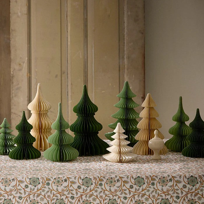 Wabentanne Spruce in 24cm Höhe in der Farbe Ming von Bungalow bei Frau Rabe im Concept Store Die Halle in Tübingen
