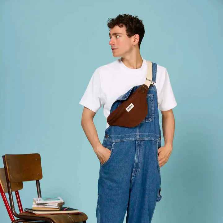 Bauchtasche Olivia in Schokolade von Hindbag bei Frau Rabe im Concept Store Die Halle