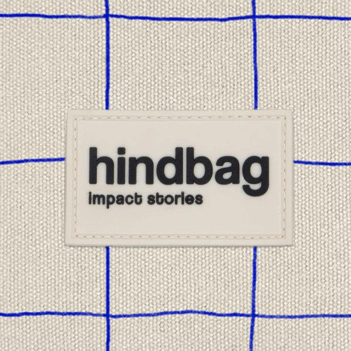 Beutel Ema mit Karomuster Naturweiß und Blau von Hindbag bei Frau Rabe im Concept Store Die Halle