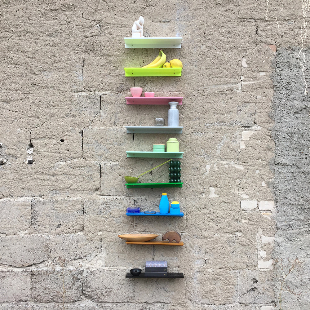 Kolor Wandregal Z in der Größe Small allen Farben bei Frau Rabe im Concept Store Die Halle