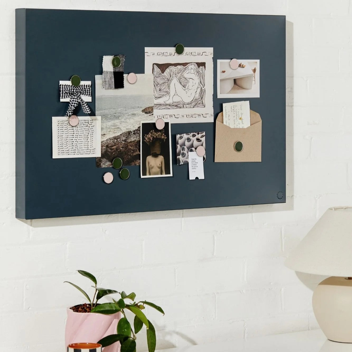 Magnetwand The Storyboard in slate von Mustard Made bei Frau Rabe im Concept Store Die Halle