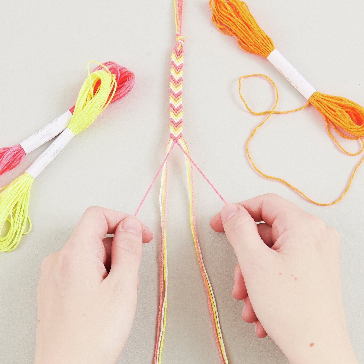 DIY Freundschaftsarmbänder Set | Neon