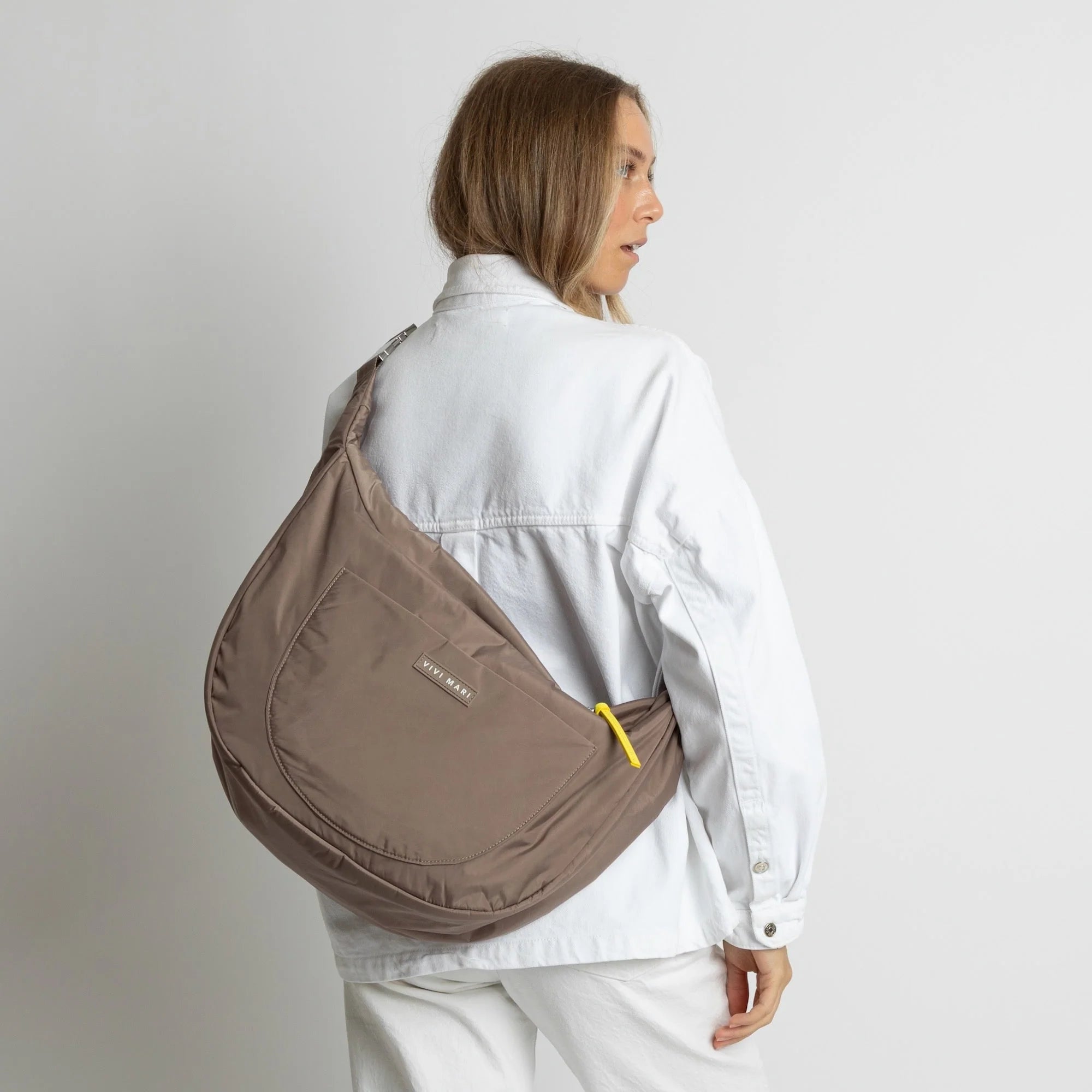 Padded Hip Bag Oversized | Dark Mushroom