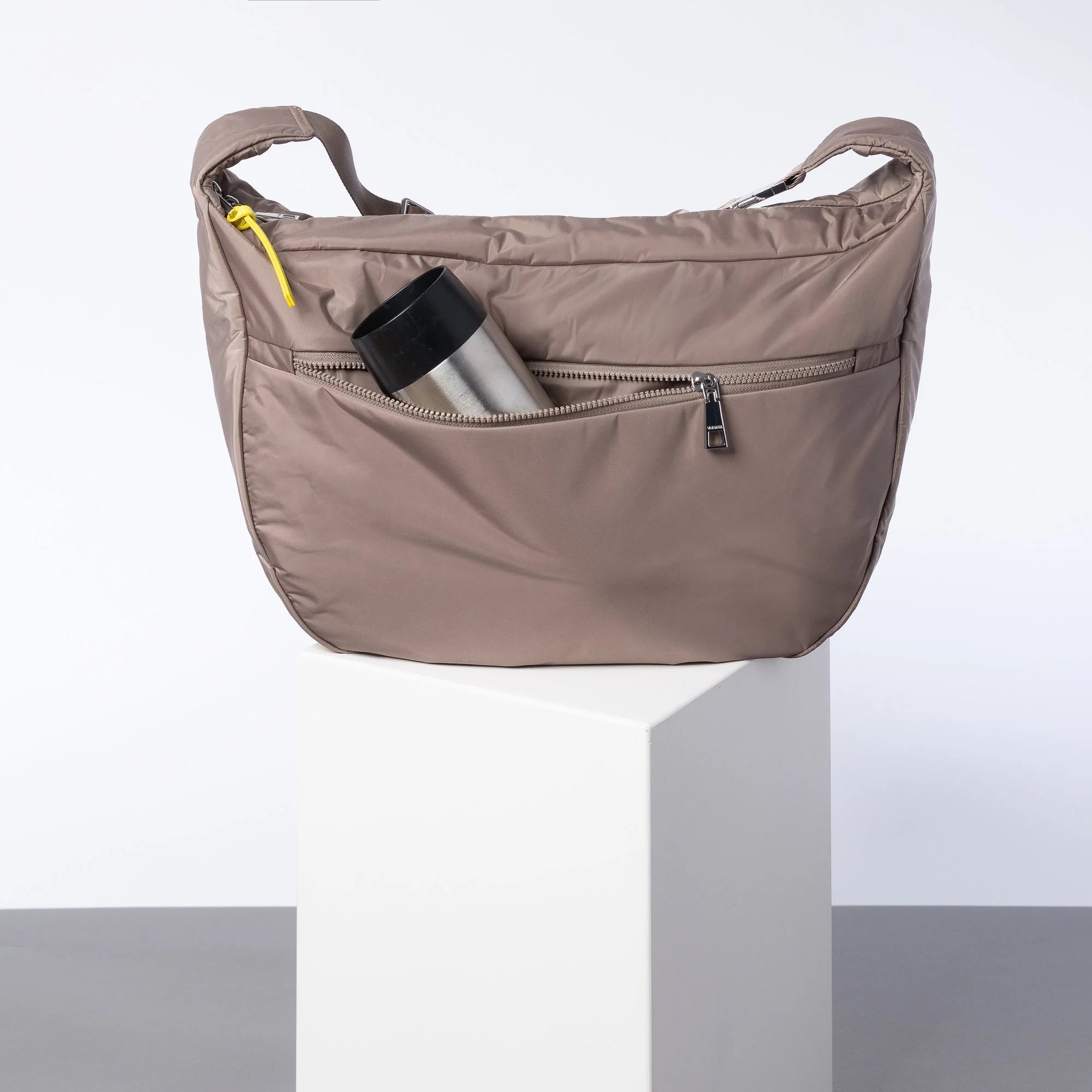 Padded Hip Bag Oversized | Dark Mushroom
