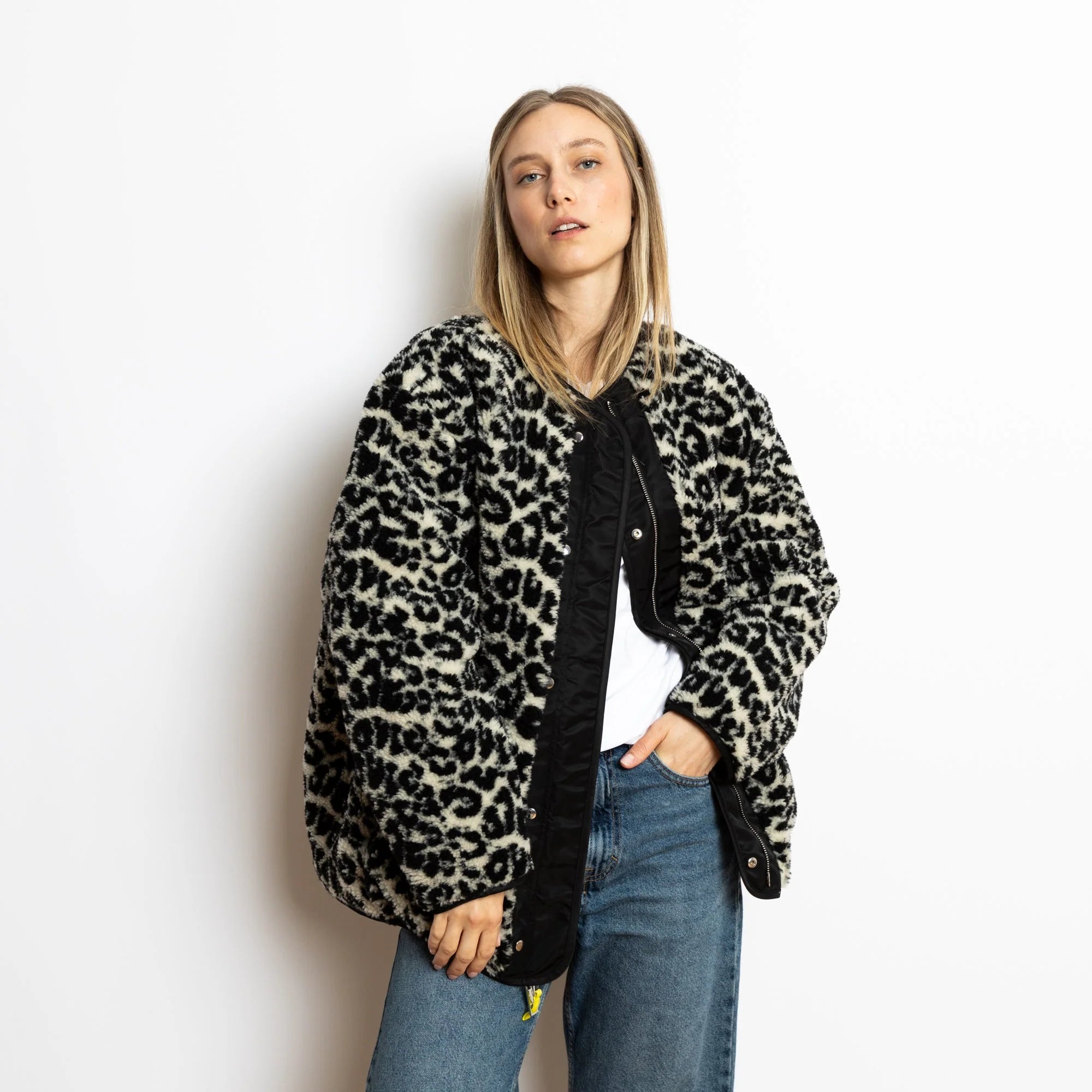 Reversible Bomber Jacke | Black/Leo Black-Sand