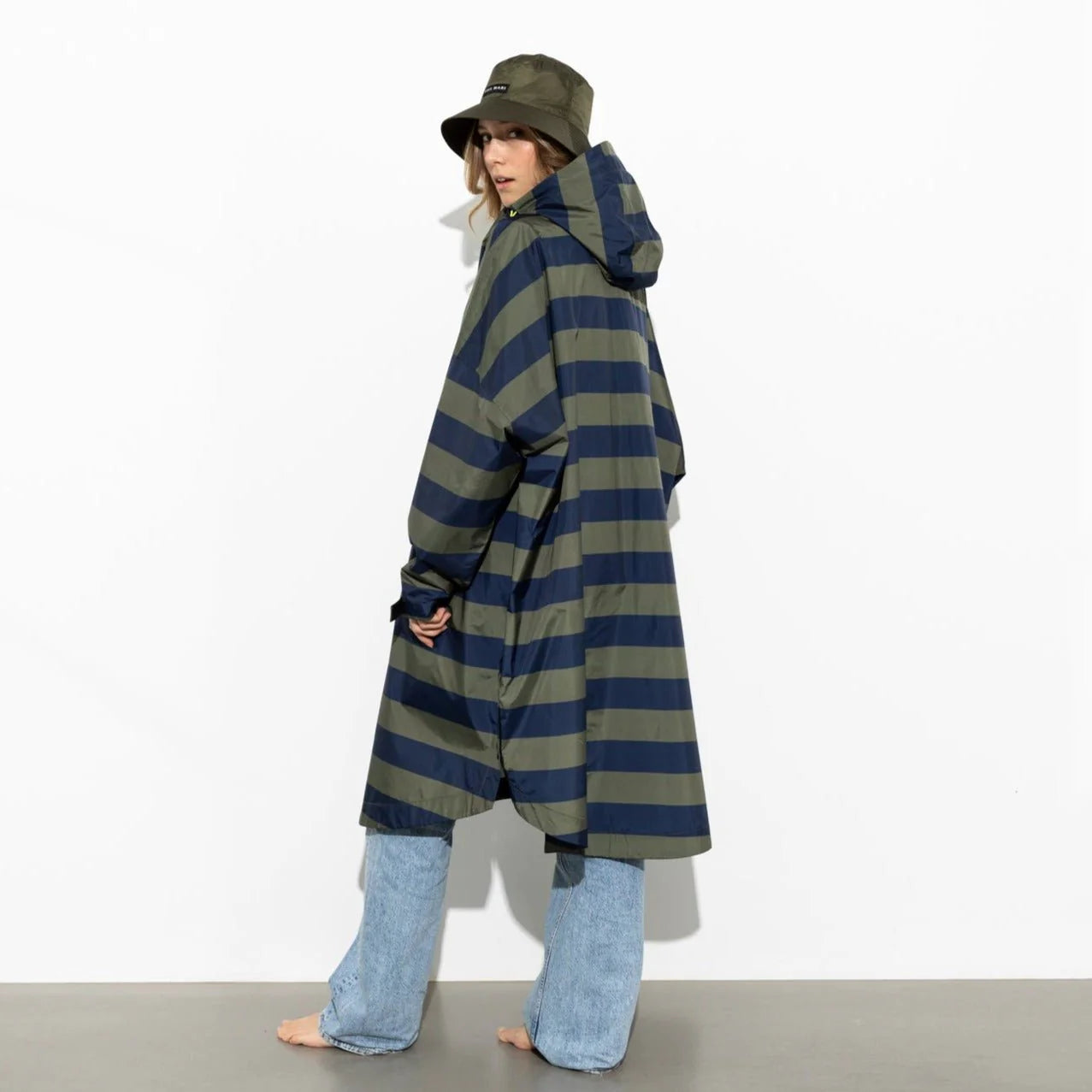 Regenponcho Bold Stripes | navy/olive