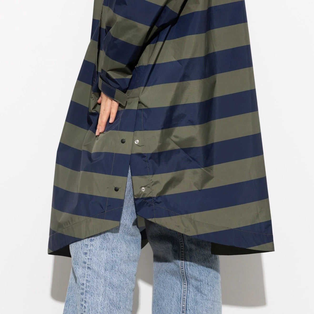 Regenponcho Bold Stripes | navy/olive