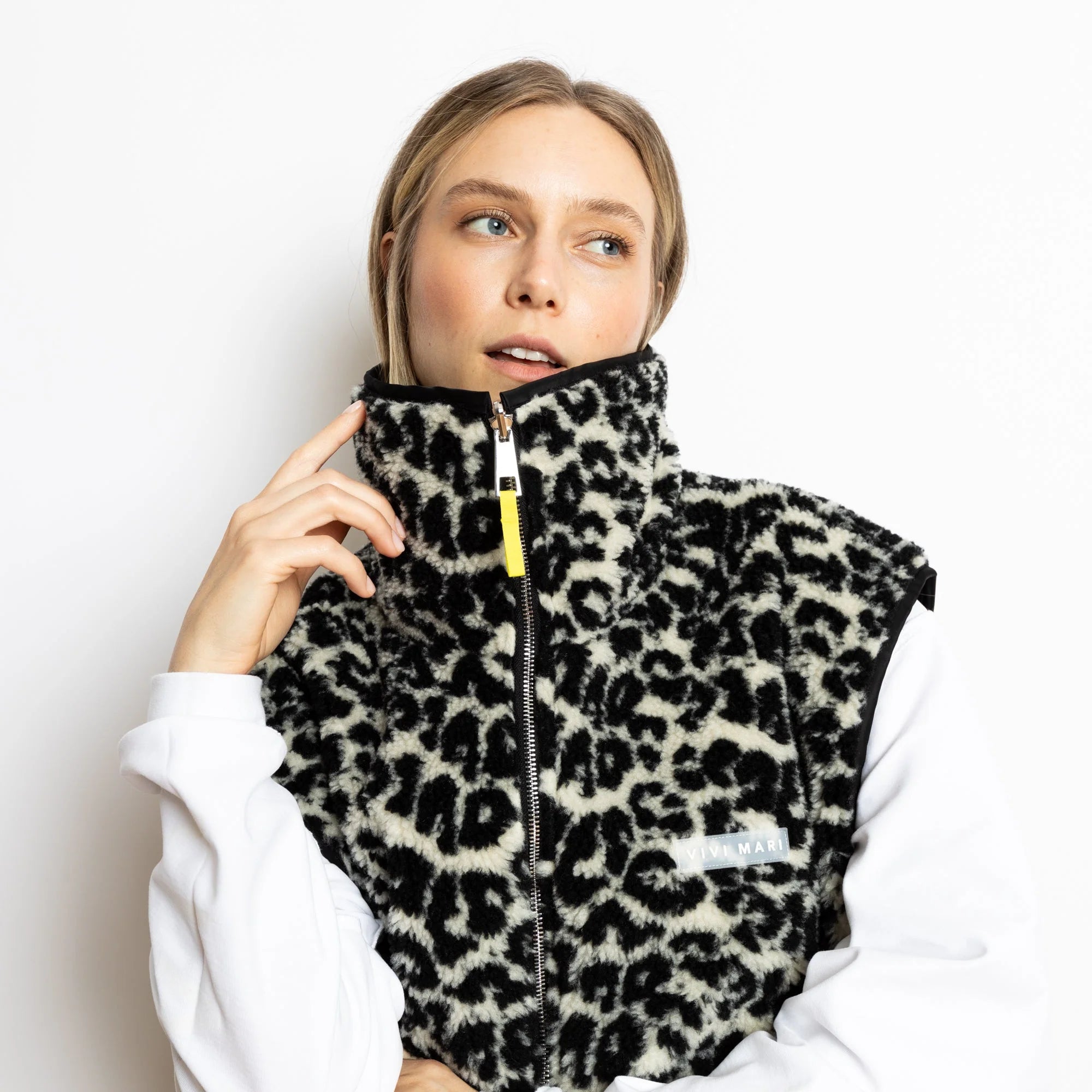 Reversible Bomber Weste | Black/Leo Black-Sand