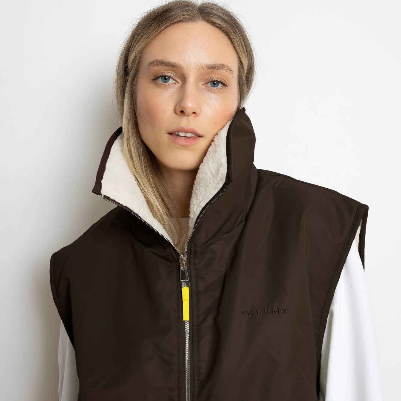 Reversible Bomber Weste | Chocolate/Sand