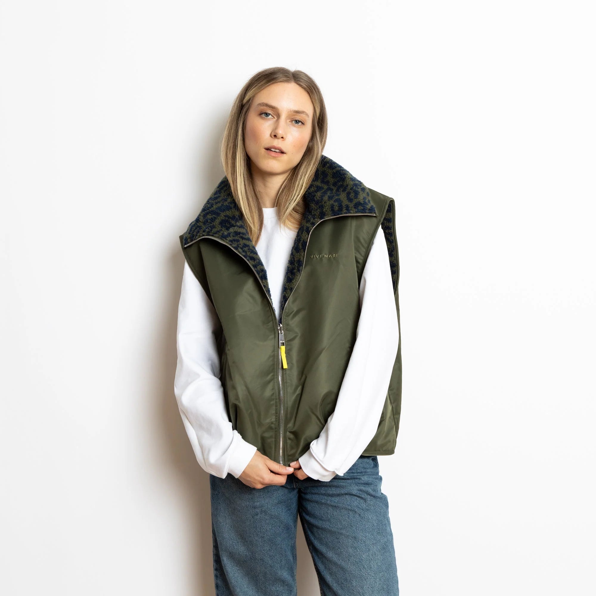 Reversible Bomber Weste | Olive/Leo Navy-Olive