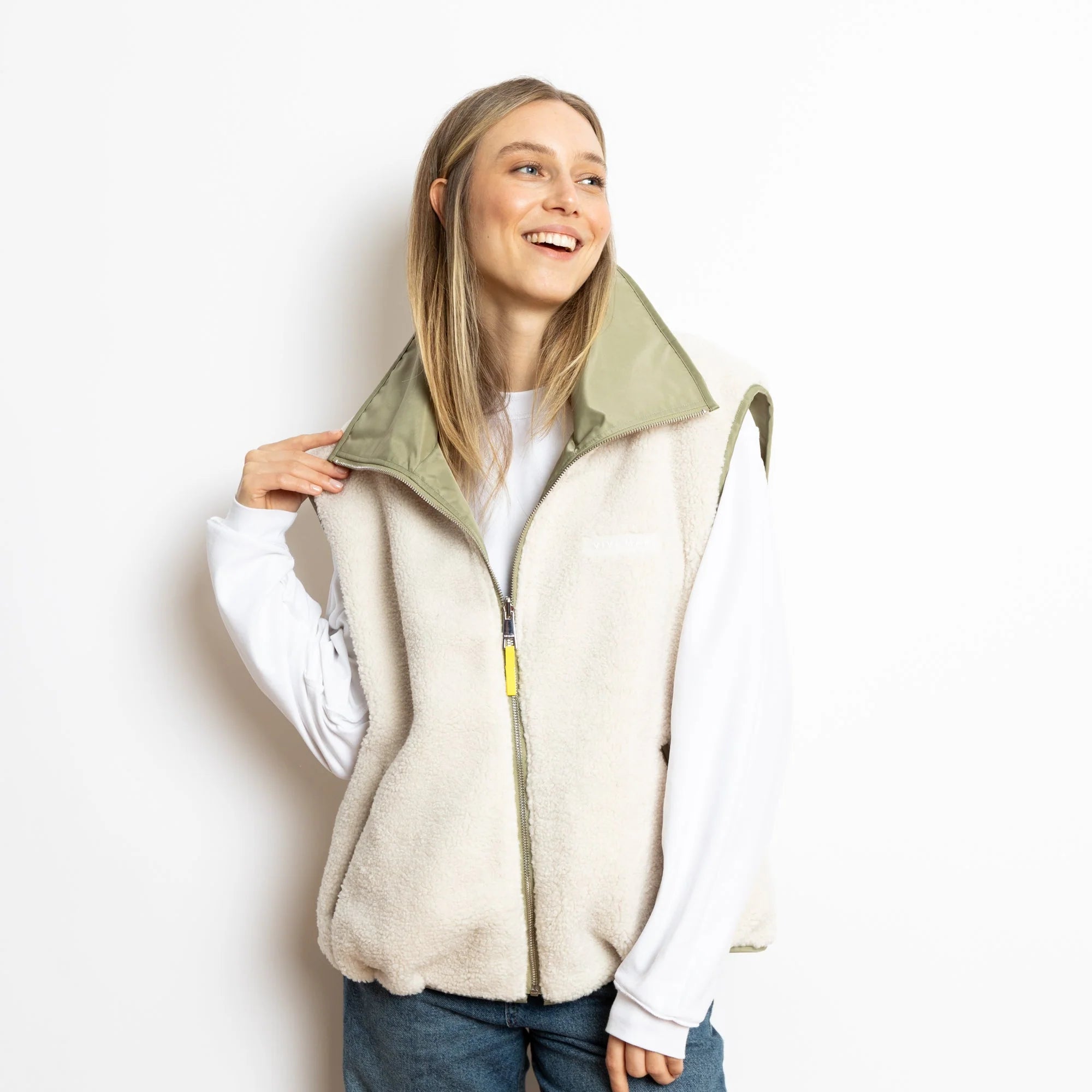 Reversible Bomber Weste | Pale Olive/Sand