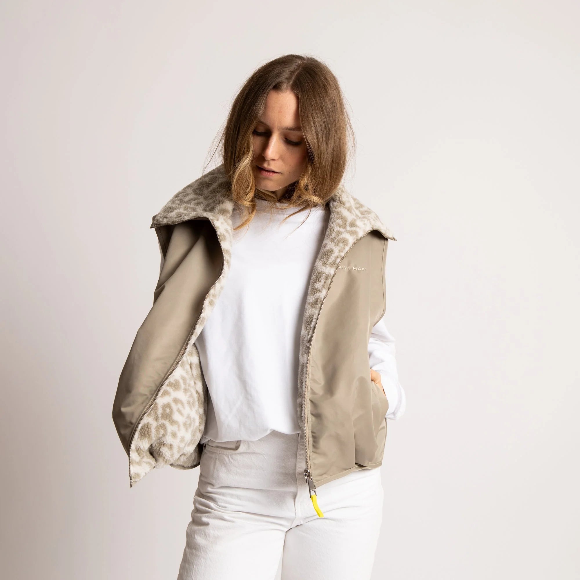 Reversible Bomber Weste | Stone/Leo Sand-Stone