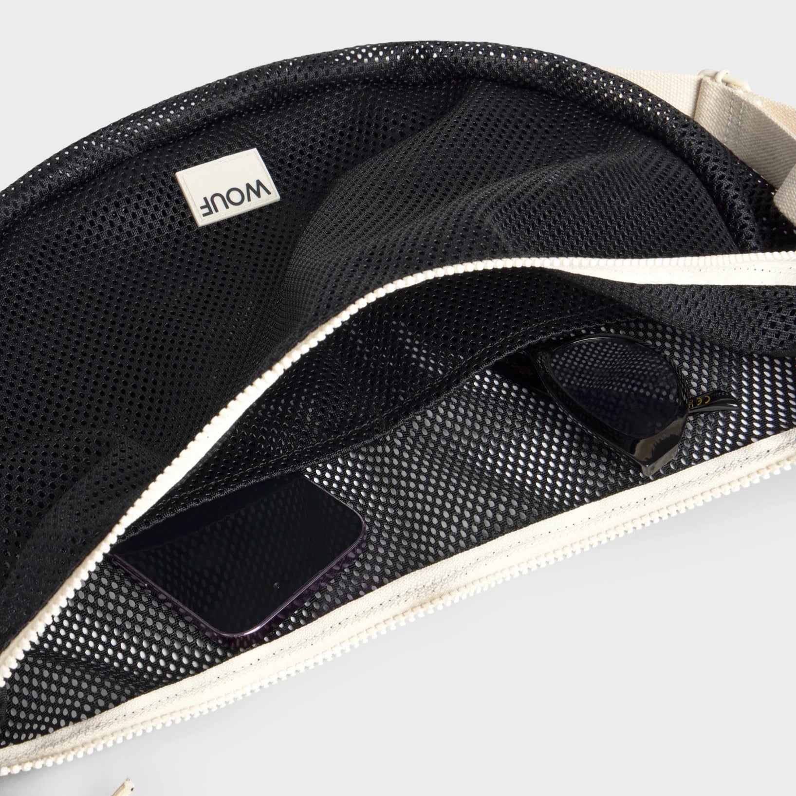 Large Crossbody Bag Onyx von Wouf bei Frau Rabe Concept Store