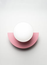 Lade das Bild in den Galerie-Viewer, C Lamp | rosa - 28 cm

