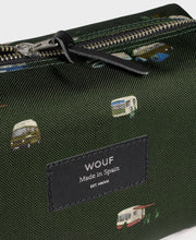Lade das Bild in den Galerie-Viewer, WOUF Travel Case Tasche | Camper
